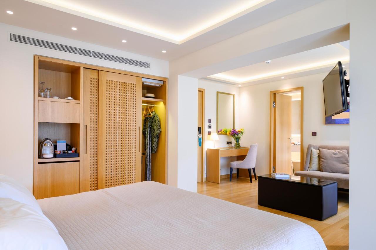ซัมแวร์ วูเลียกเมนิ Hotel เอเธนส์ ภายนอก รูปภาพ
