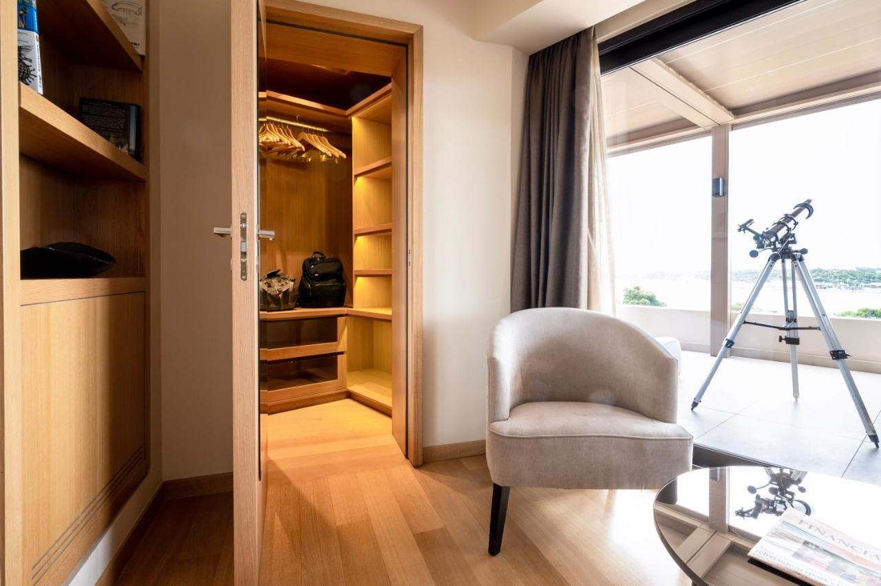 ซัมแวร์ วูเลียกเมนิ Hotel เอเธนส์ ภายนอก รูปภาพ