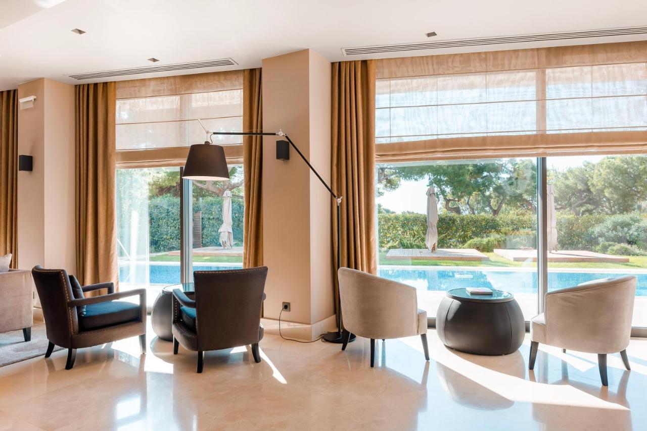 ซัมแวร์ วูเลียกเมนิ Hotel เอเธนส์ ภายนอก รูปภาพ